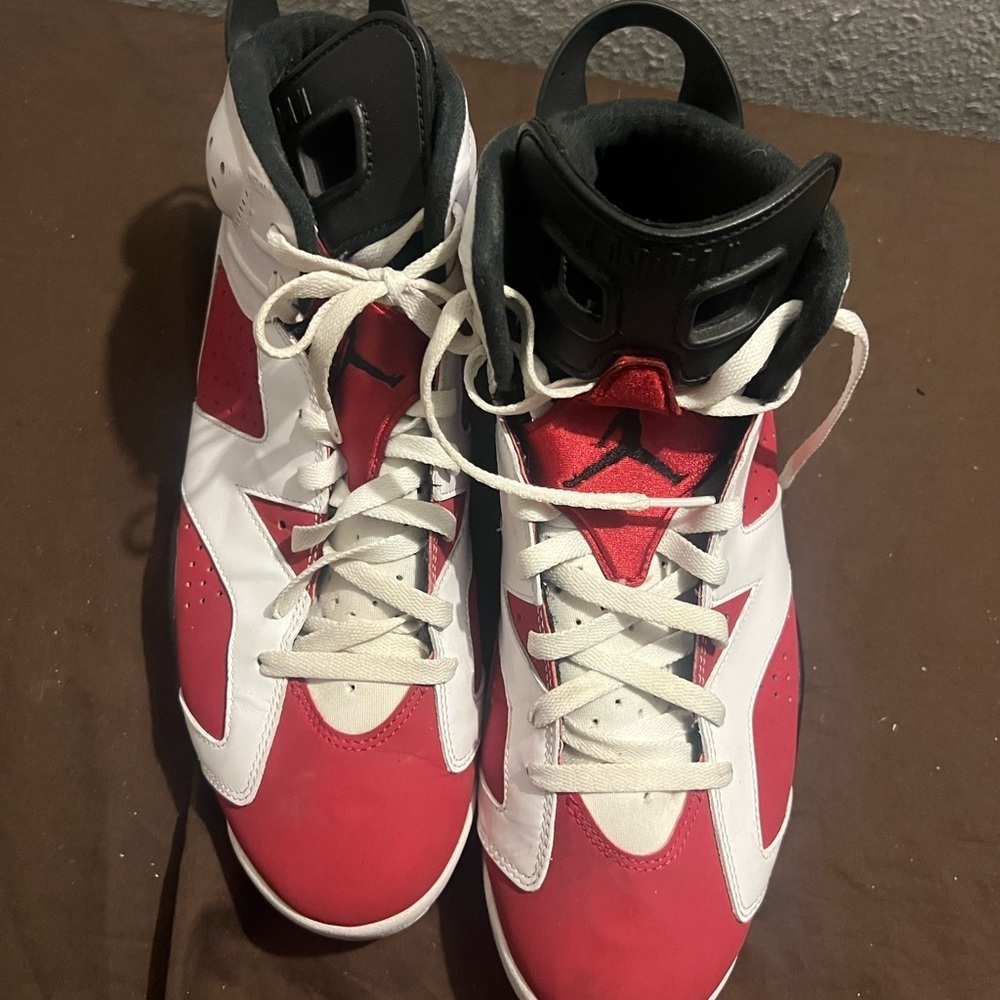 Nike Black and White Sneakers Nike Retro 6 Carmine OG - Picture 3 of 7